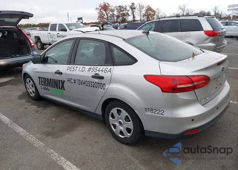 2016 Ford Focus S from USA, damaged, VIN 1FADP3E20GL365995
